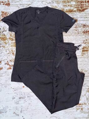 Like New! Med Couture Insight Black Scrub Set
